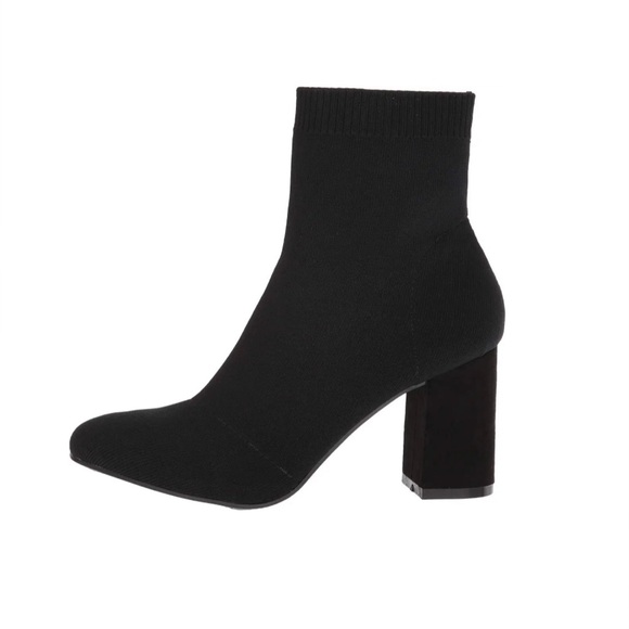 Mia Erika Black Ankle Booties - Picture 1 of 5